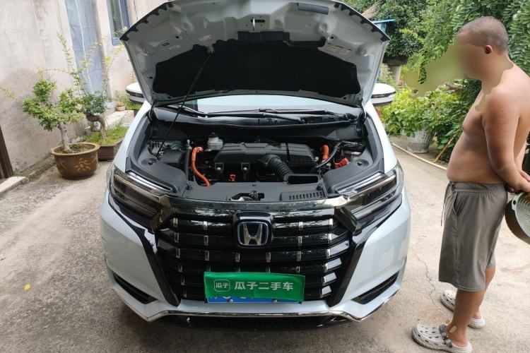 Used Honda Elysion 2024 2.0L eHEV Luxury Edition Engine Bay