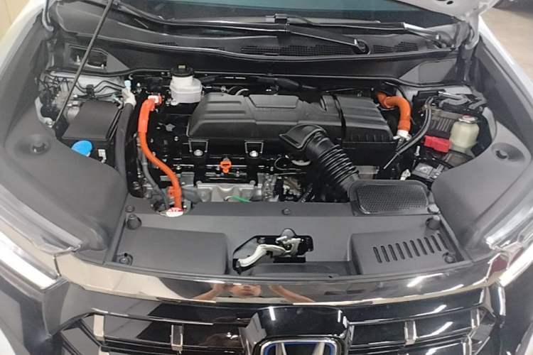 Used Honda Elysion 2024 2.0L eHEV Luxury Edition Engine Bay