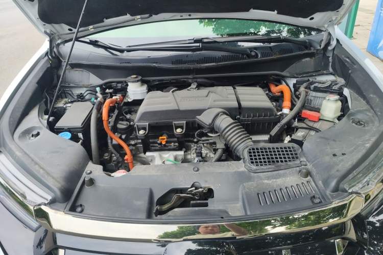 Used Honda Elysion 2024 2.0L eHEV Luxury Edition Engine Bay