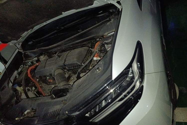 Used Honda Elysion 2024 2.0L eHEV Luxury Edition Engine Bay Left