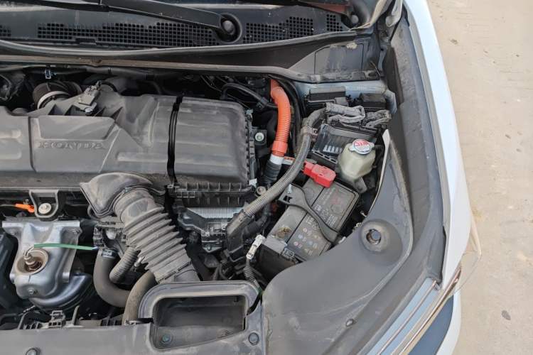 Used Honda Elysion 2024 2.0L eHEV Luxury Edition Engine Bay Left