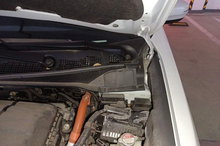 Used Honda Elysion 2024 2.0L eHEV Luxury Edition Engine Bay Left