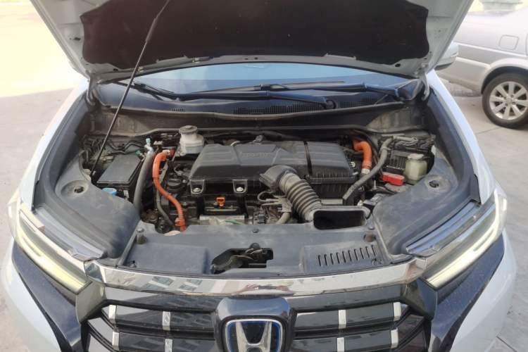 Used Honda Elysion 2024 2.0L eHEV Ultimate Edition Engine Bay