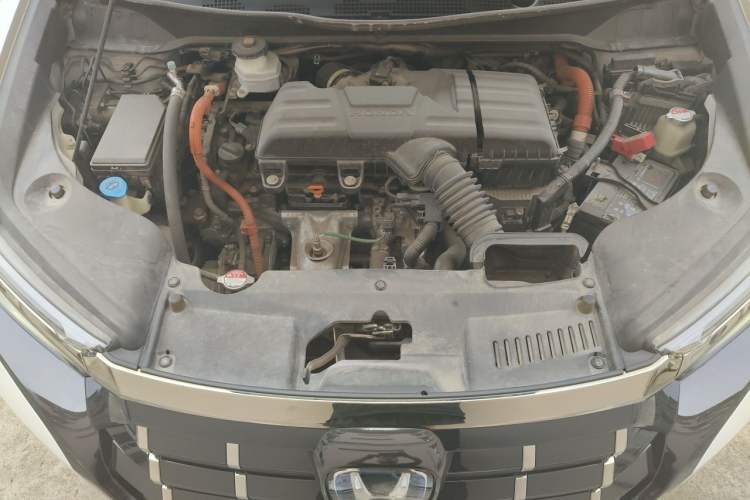 Used Honda Elysion 2024 2.0L eHEV Ultimate Edition Engine Bay