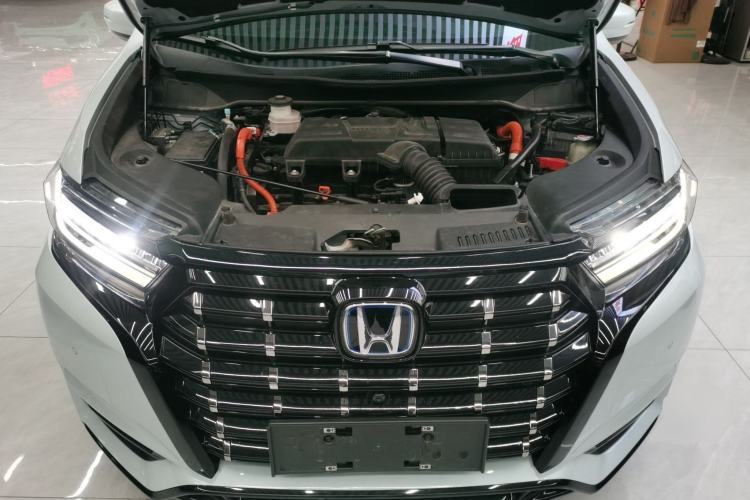 Used Honda Elysion 2024 2.0L eHEV Luxury Edition Engine Bay