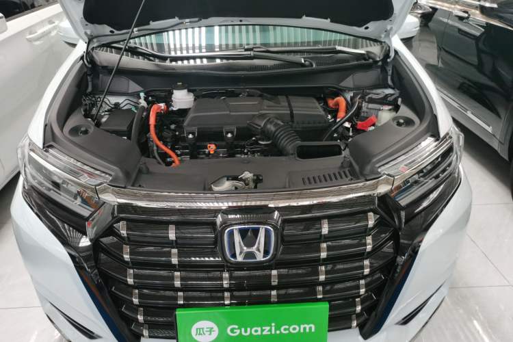 Used Honda Elysion 2024 2.0L eHEV Luxury Edition Engine Bay
