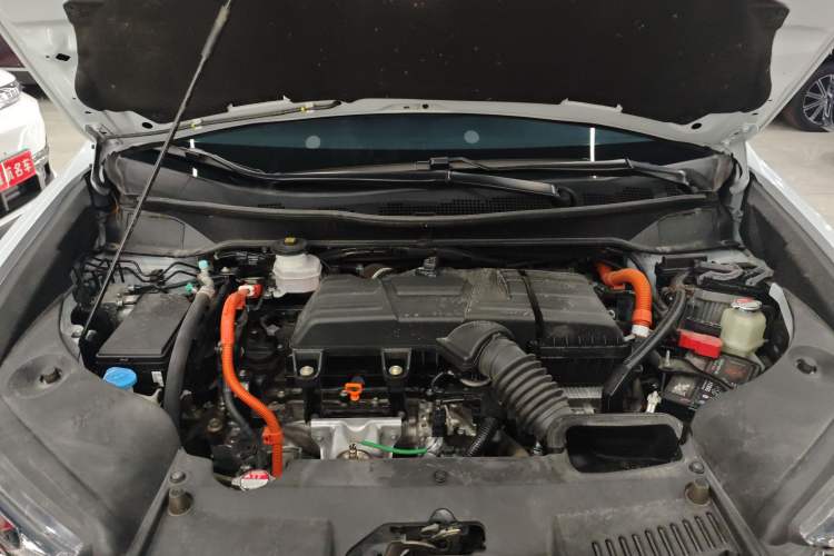 Used Honda Elysion 2024 2.0L eHEV Luxury Edition Engine Bay