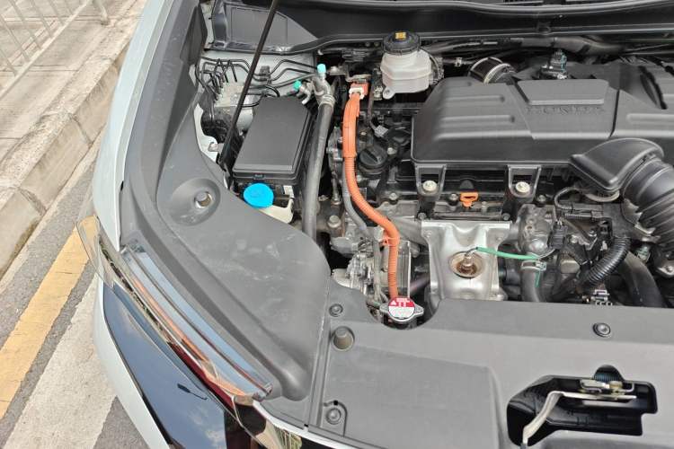 Used Honda Elysion 2024 2.0L eHEV Luxury Edition Engine Bay Right