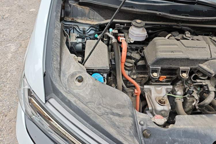 Used Honda Elysion 2024 2.0L eHEV Luxury Edition Engine Bay Right