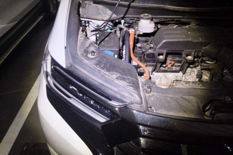 Used Honda Elysion 2024 2.0L eHEV Luxury Edition Engine Bay Right