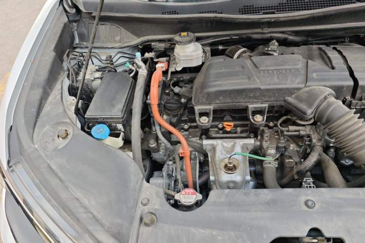 Used Honda Elysion 2024 2.0L eHEV Luxury Edition Engine Bay Right