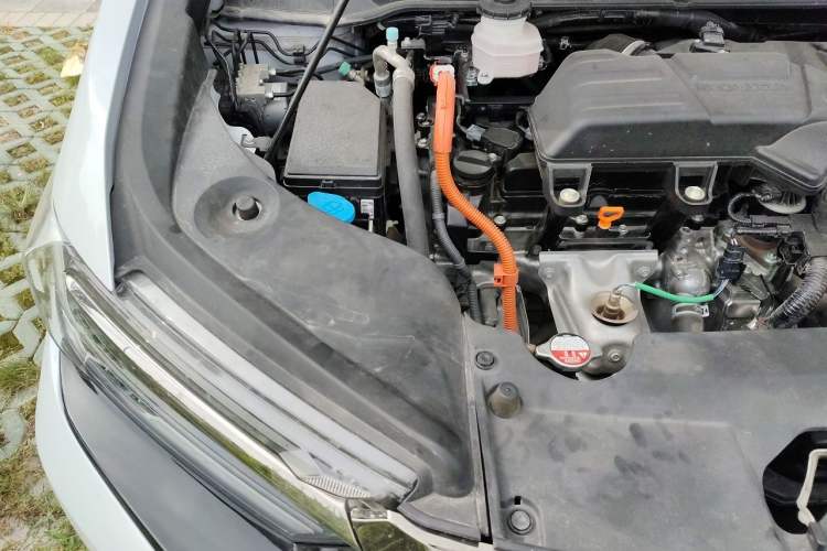Used Honda Elysion 2024 2.0L eHEV Luxury Edition Engine Bay Right