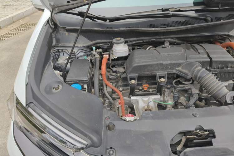 Used Honda Elysion 2024 2.0L eHEV Luxury Edition Engine Bay Right