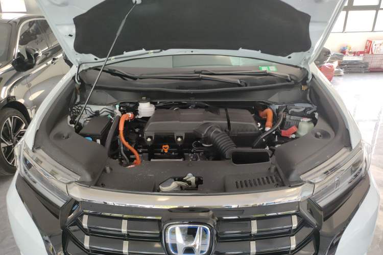 Used Honda Elysion 2024 2.0L eHEV Luxury Edition Engine Bay