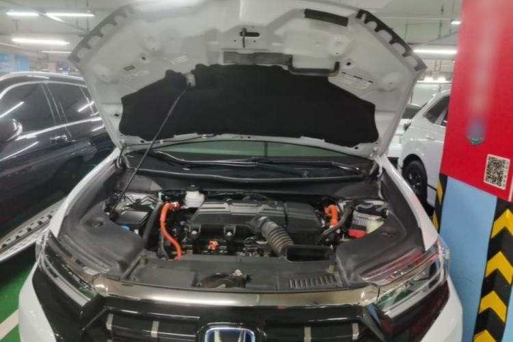 Used Honda Elysion 2024 2.0L eHEV Luxury Edition Engine Bay