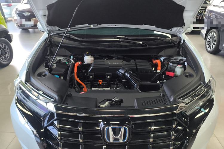 Used Honda Elysion 2024 2.0L eHEV Luxury Edition Engine Bay