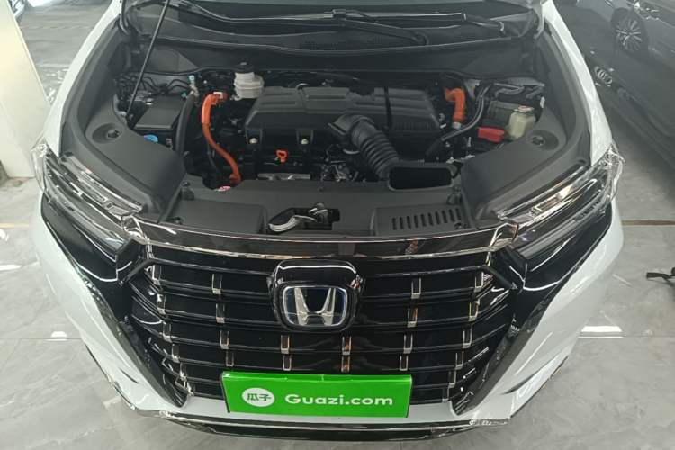 Used Honda Elysion 2024 2.0L eHEV Luxury Edition Engine Bay