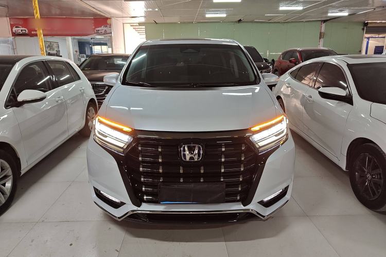 Used Honda Elysion 2024 2.0L eHEV Luxury Edition Exterior 1