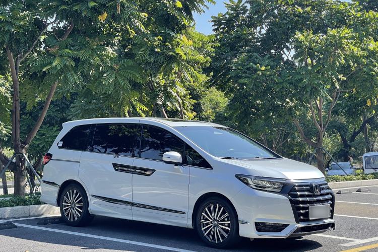 Used Honda Elysion 2024 2.0L eHEV Luxury Edition Exterior 1