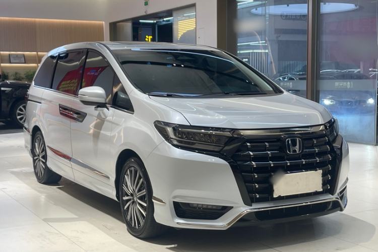 Used Honda Elysion 2024 2.0L eHEV Luxury Edition Exterior 1