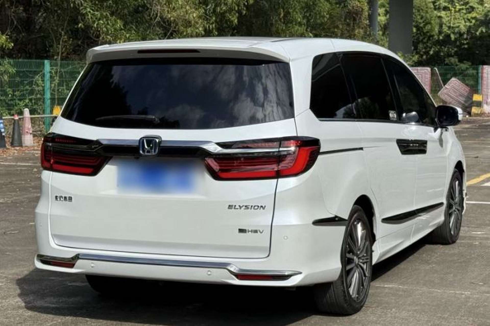 Used Honda Elysion 2024 2.0L eHEV Comfort Edition Exterior 11