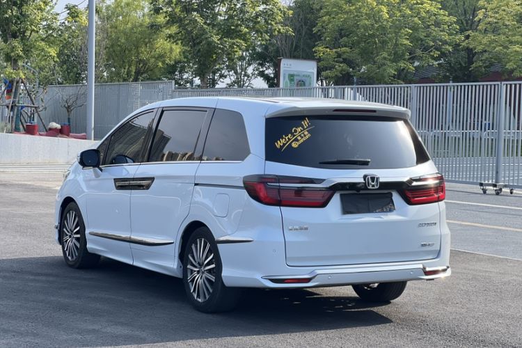 Used Honda Elysion 2024 2.0L eHEV Luxury Edition Exterior 14