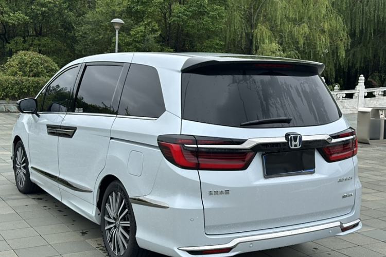 Used Honda Elysion 2024 2.0L eHEV Luxury Edition Exterior 2