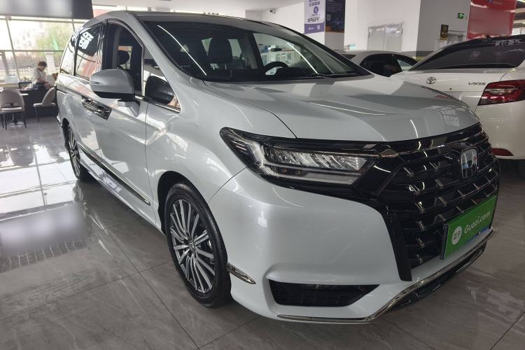 Used Honda Elysion 2024 2.0L eHEV Luxury Edition Exterior 2