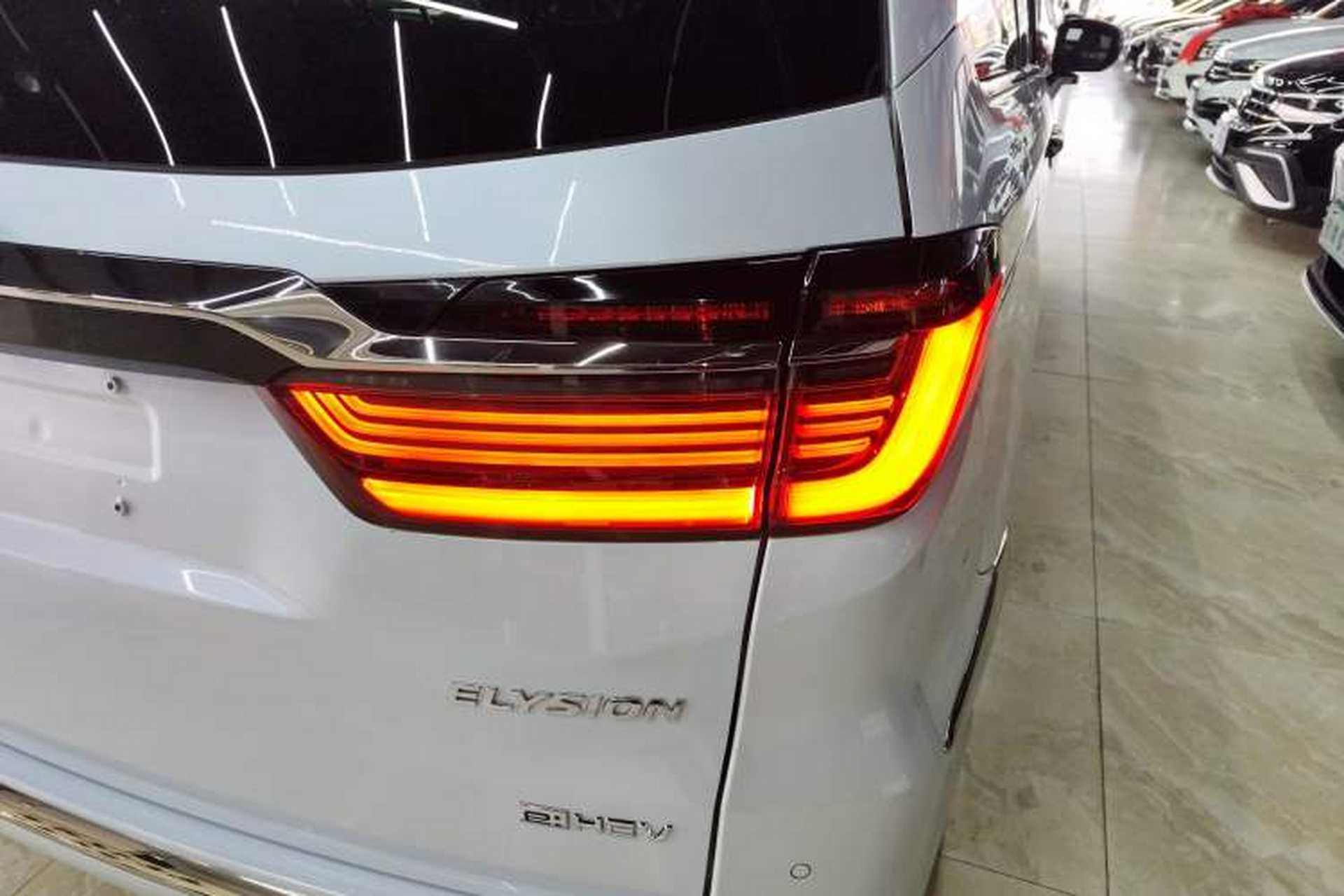 Used Honda Elysion 2024 2.0L eHEV Luxury Edition Exterior 2