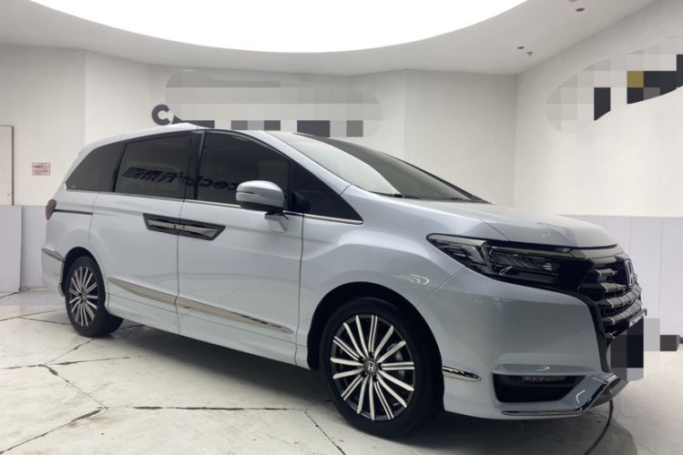 Used Honda Elysion 2024 2.0L eHEV Classic Edition Exterior 2