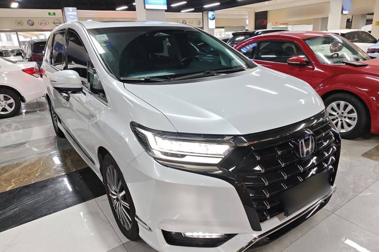 Used Honda Elysion 2024 2.0L eHEV Luxury Edition Exterior 2