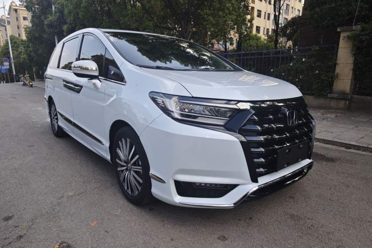 Used Honda Elysion 2024 2.0L eHEV Luxury Edition Exterior 2