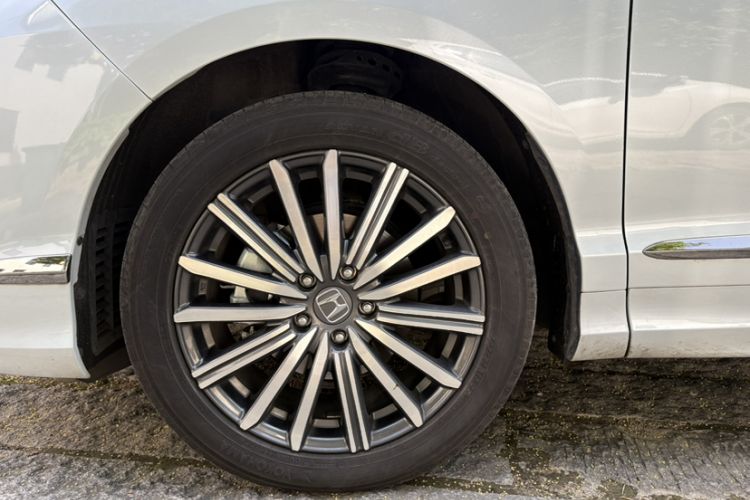Used Honda Elysion 2024 2.0L eHEV Luxury Edition Exterior 3