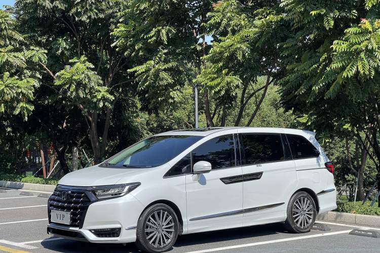 Used Honda Elysion 2024 2.0L eHEV Luxury Edition Exterior 3