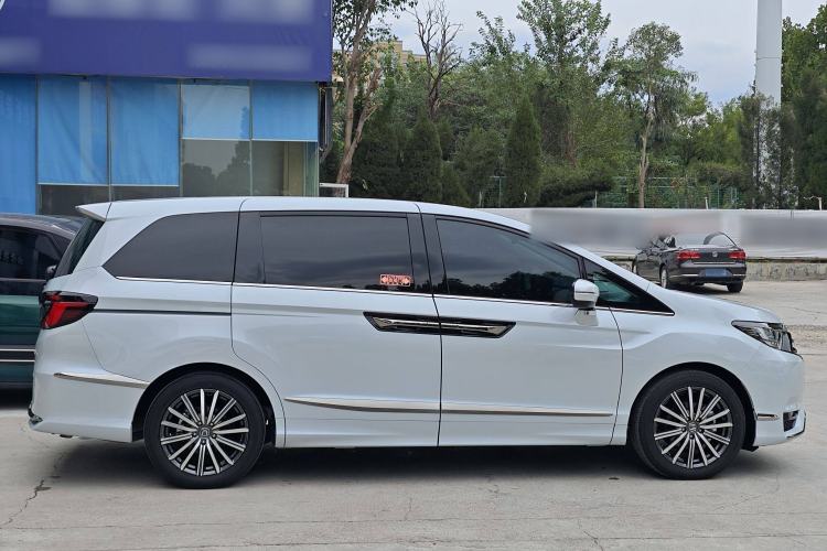Used Honda Elysion 2024 2.0L eHEV Ultimate Edition Exterior 3