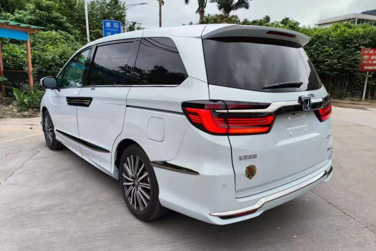 Used Honda Elysion 2024 2.0L eHEV Luxury Edition Exterior 3