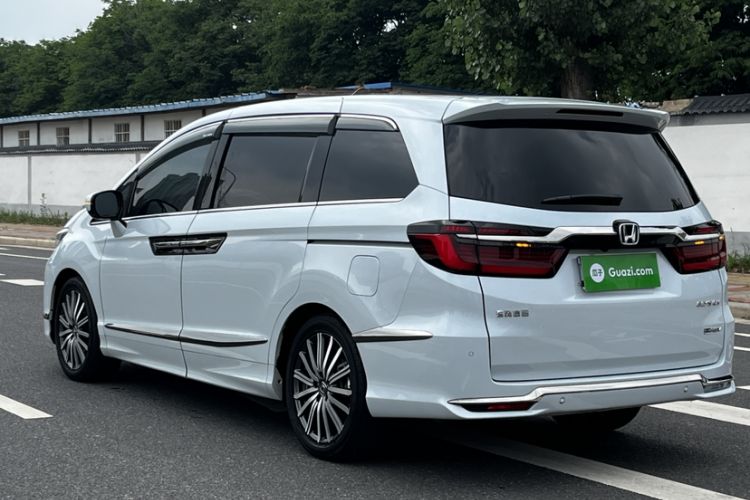 Used Honda Elysion 2024 2.0L eHEV Luxury Edition Exterior 3