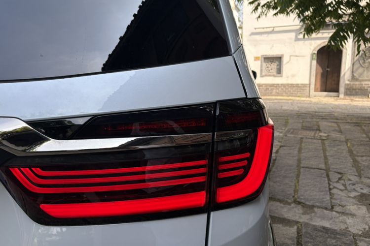 Used Honda Elysion 2024 2.0L eHEV Luxury Edition Exterior 4