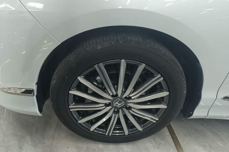 Used Honda Elysion 2024 2.0L eHEV Luxury Edition Exterior 4