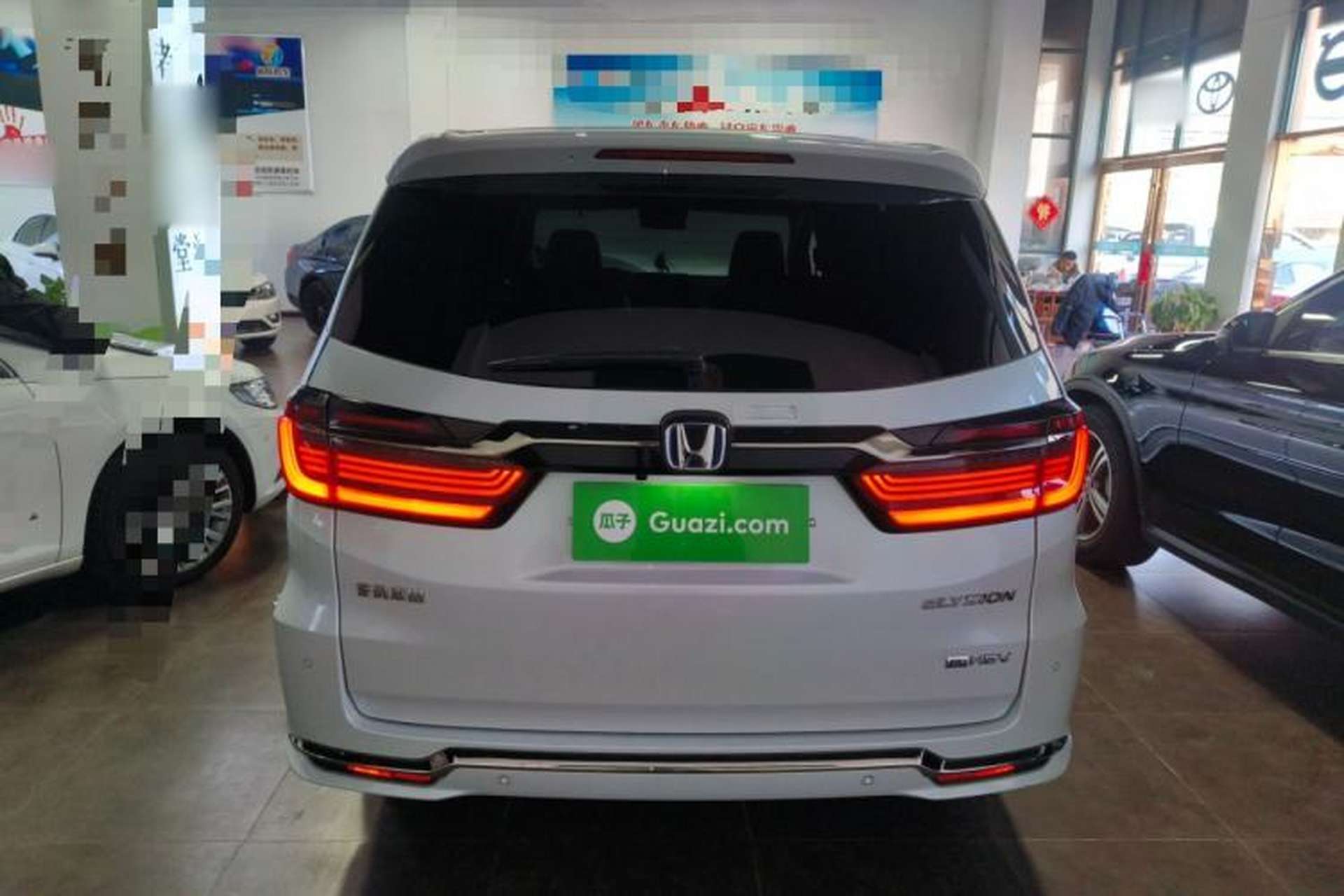 Used Honda Elysion 2024 2.0L eHEV Luxury Edition Exterior 4