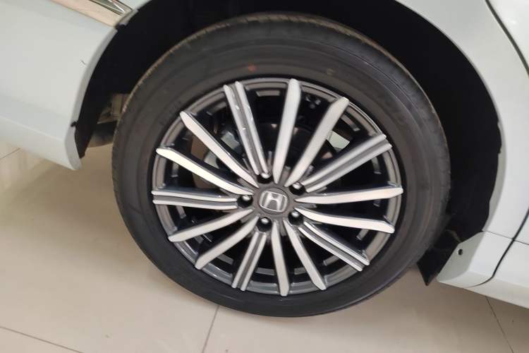 Used Honda Elysion 2024 2.0L eHEV Luxury Edition Exterior 5