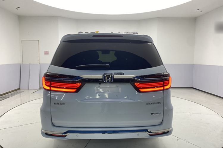 Used Honda Elysion 2024 2.0L eHEV Luxury Edition Exterior 5