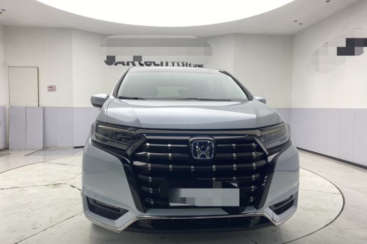 Used Honda Elysion 2024 2.0L eHEV Classic Edition Exterior 5