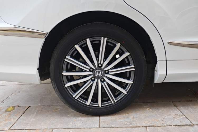 Used Honda Elysion 2024 2.0L eHEV Luxury Edition Exterior 5