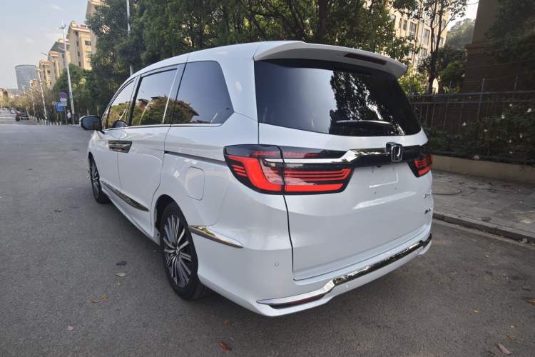 Used Honda Elysion 2024 2.0L eHEV Luxury Edition Exterior 5