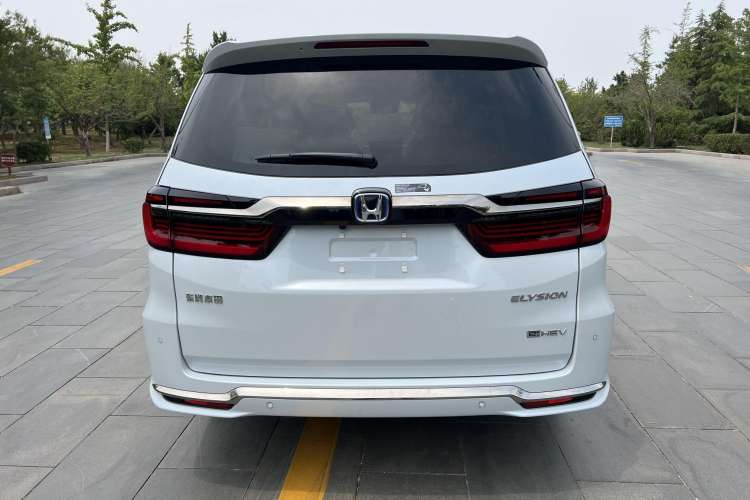 Used Honda Elysion 2024 2.0L eHEV Luxury Edition Exterior 6