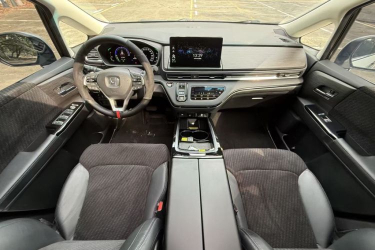 Used Honda Elysion 2024 2.0L eHEV Comfort Edition Exterior 6