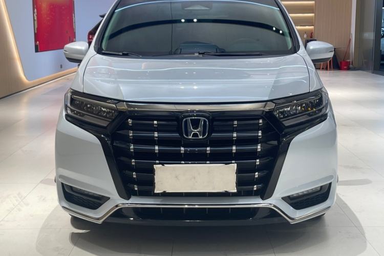 Used Honda Elysion 2024 2.0L eHEV Luxury Edition Exterior 6