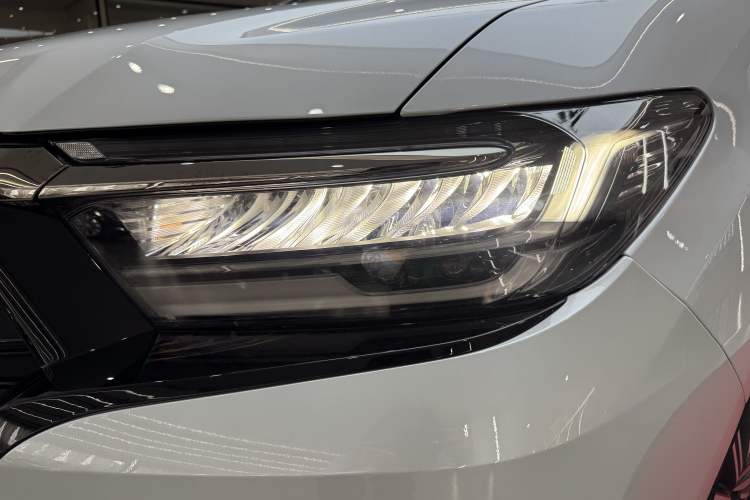 Used Honda Elysion 2024 2.0L eHEV Luxury Edition Exterior 7