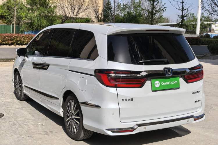 Used Honda Elysion 2024 2.0L eHEV Luxury Edition Exterior 8